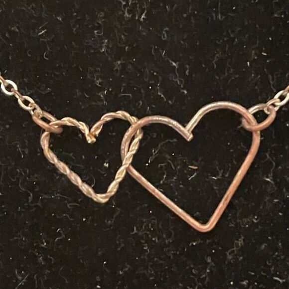 16” gold tone necklace with two interlocking open hearts pendant - Picture 1 of 8